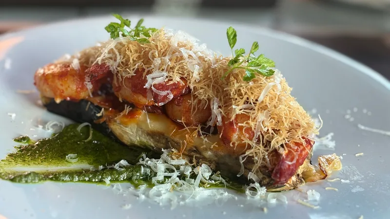 Dining Neul